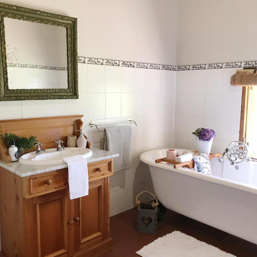 Erin Guesthouse And B&B เบิร์กวิลล์ ภายนอก รูปภาพ